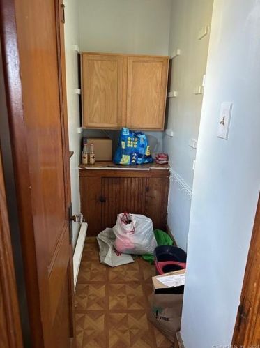 260 Grove St, New Britain CT 06053-3762 exterior