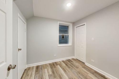 2338 18 Pl, Chicago IL 60608-2560 exterior