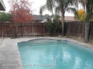 2512 Mimosa St, Bakersfield CA  93308-5606 exterior