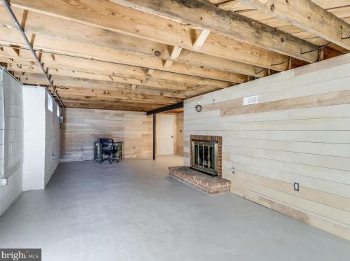 503 Evergreen Mills Rd, Leesburg VA  20175-8727 exterior