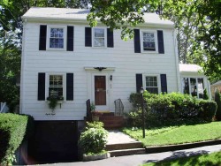 88 Bourne St, Newton, MA 02466-1722