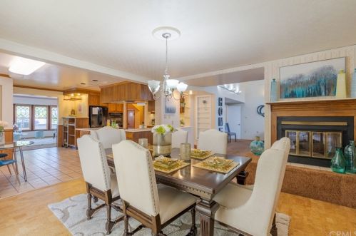 15542 Cornuta Ave, Bellflower CA 90706-4805 exterior