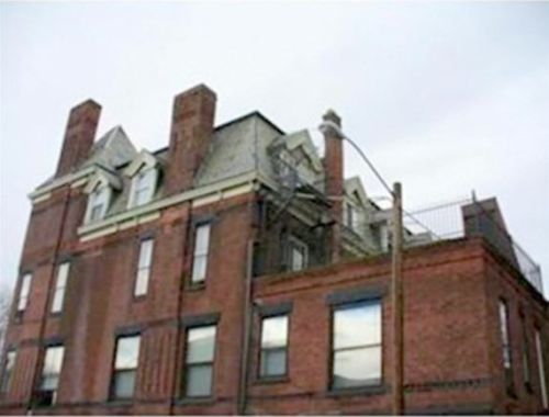 76 Maple St, Springfield MA 01105-2330 exterior