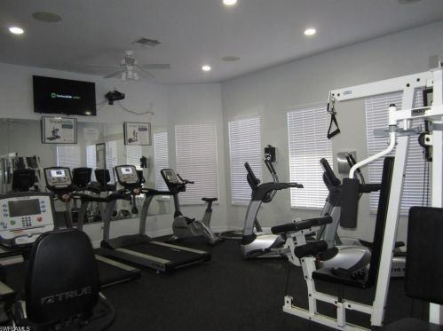 7975 Preserve Cir, Naples FL 34119-9788 exterior