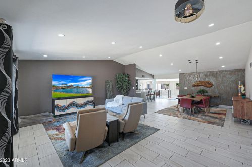 18811 12th Ave, Phoenix AZ  85027-5514 exterior