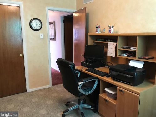 8827 Blue Grass Rd, Philadelphia PA 19114-3201 exterior