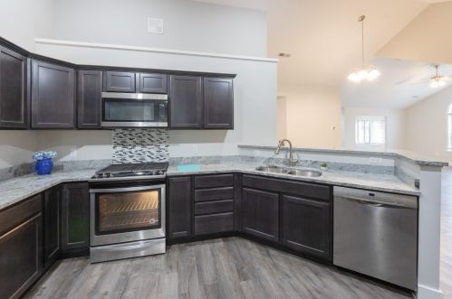 2621 Bluestone Cir, Kalamazoo MI  49009-6761 exterior