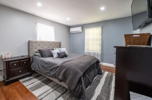 152 New Canaan Ave, Norwalk CT 06850-1916 exterior