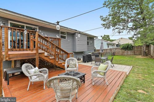 339 Beaghan Dr, Glen Burnie MD 21060-8226 exterior