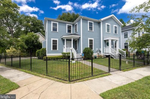 300 Mount Vernon Ave, Alexandria VA  22301-2232 exterior