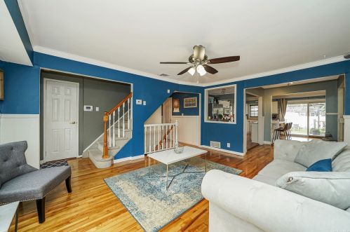 552 18th St, Babylon NY  11704-2211 exterior