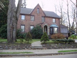 106 Sargent St, Newton, MA 02458-2344