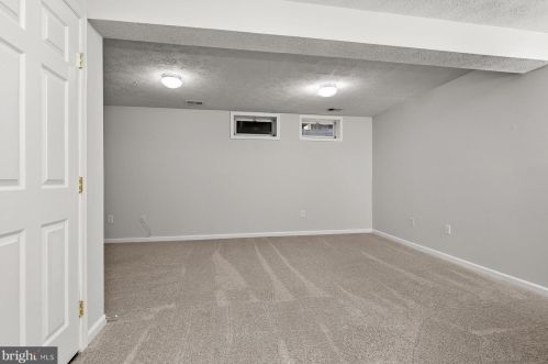 7977 Brightmeadow Ct, Ellicott MD 21043-7937 exterior