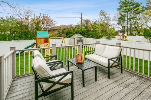 722 Eagle Dr, Valley Stream NY  11581-3540 exterior