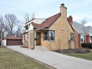 6638 Bryn Mawr Ave, Chicago, IL 60631-3119