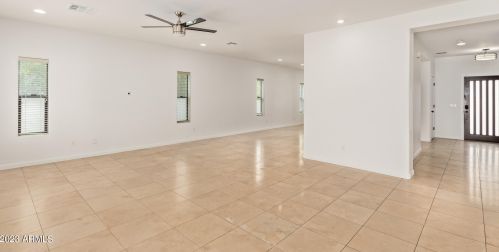 9837 Central Ave, Phoenix AZ 85020-1008 exterior