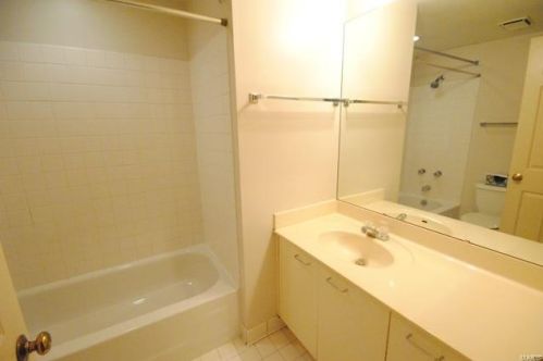 1851 10th St, Saint Louis MO 63104-3959 exterior