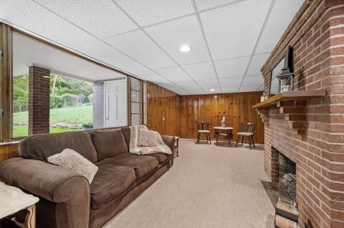 314 Janice Dr, Pittsburgh PA 15235-3021 exterior