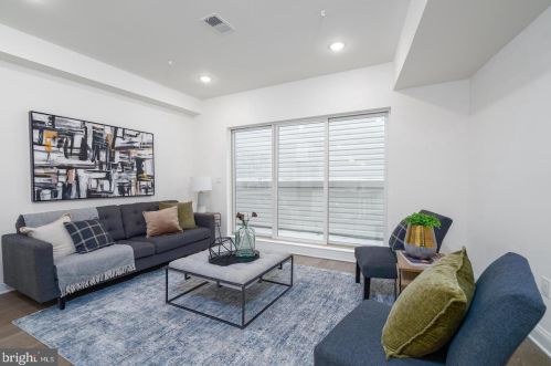 101 Ellsworth St, Philadelphia PA  19147-5407 exterior