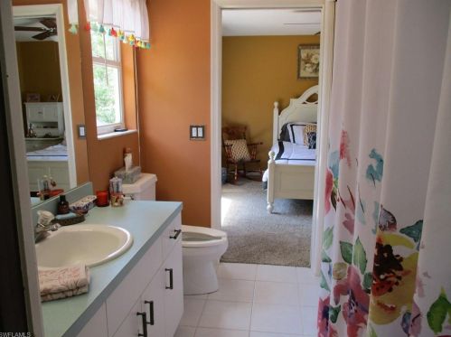 5760 English Oaks Ln, Naples FL 34119-1330 exterior