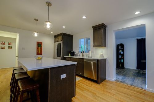 1284 Raven Dr, Pittsburgh PA  15243-1242 exterior