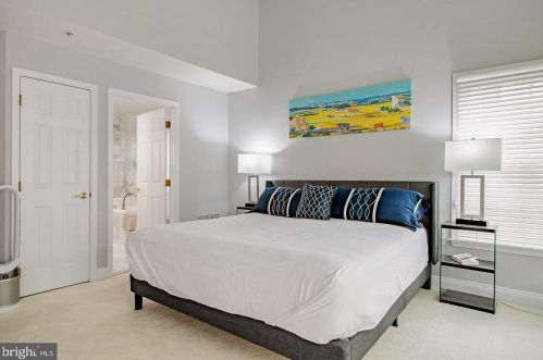 707 Frd Lndg Way, Alexandria VA 22314-3887 exterior