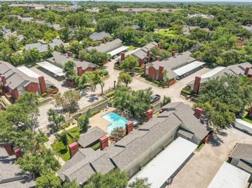 8404 Forest Ln, Dallas TX  75243-4000 exterior