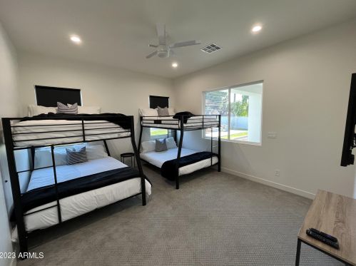 6841 12th Ave, Phoenix AZ  85013-1021 exterior