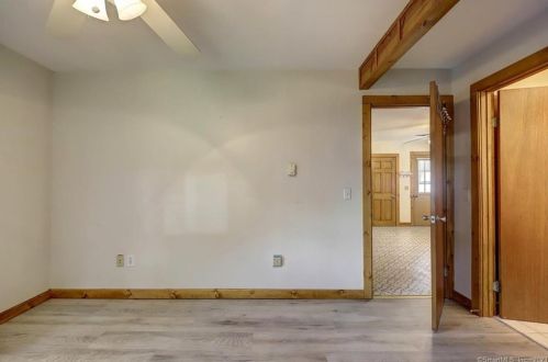 58 Washington St, Wallingford CT 06492-3530 exterior