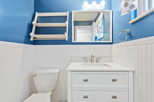 658 Presque Isle Dr, Pittsburgh PA  15239-2652 exterior