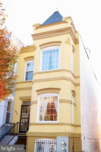 624 11th St, Washington DC  20001-4530 exterior