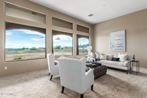 44822 3 St, Phoenix AZ 85087-8639 exterior