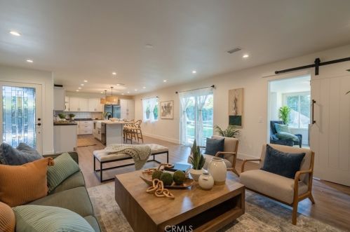 14291 Prospect Ave, Tustin CA  92780-2316 exterior