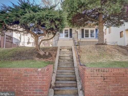 1805 Kearny St, Washington DC  20018-2435 exterior