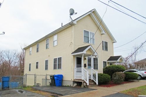 21 Indian Leap St, Springfield, MA 01151-1216