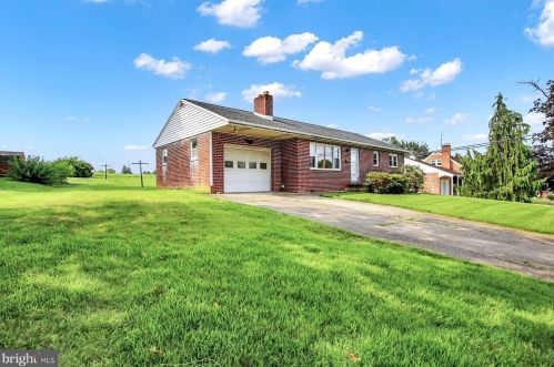 119 Kokomo Ave, Hummelstown PA 17036-1118 exterior