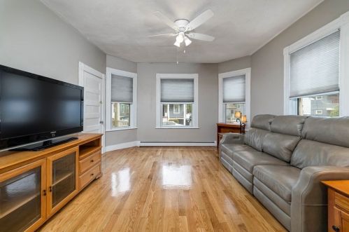 6 Wisteria St, Salem MA 01970-4531 exterior