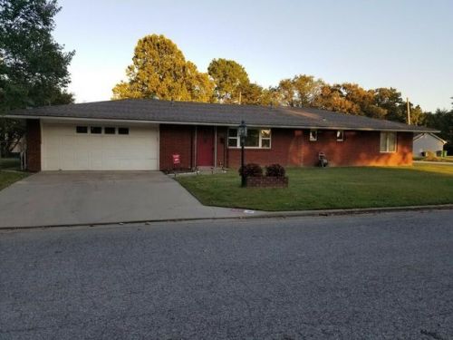 801 Faye St, Springdale, AR 72764-3148