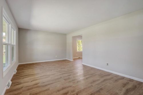 4870 82, Milwaukee WI 53220-4219 exterior