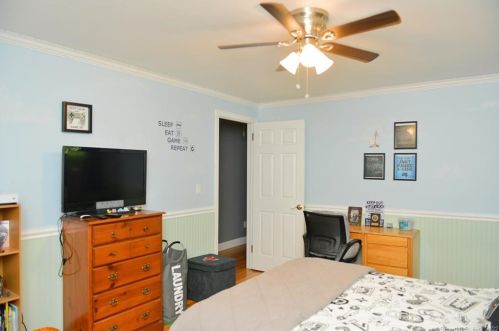 95 Mountain View Dr, Torrington CT 06791-1120 exterior