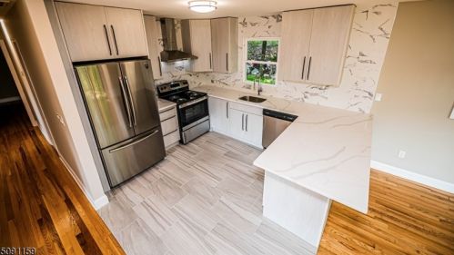 101 Pocono Trl, Hopatcong NJ  07843-1009 exterior