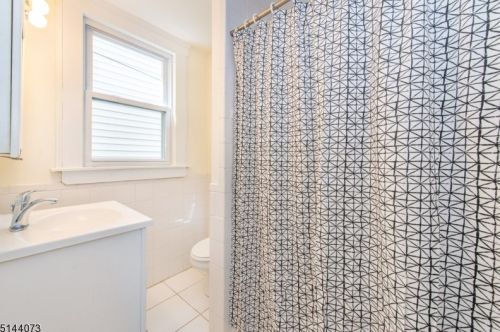 72 Willow St, Montclair NJ 07042-3502 exterior