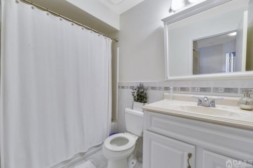 835 Edpas Rd, New Brunswick NJ 08901-3816 exterior