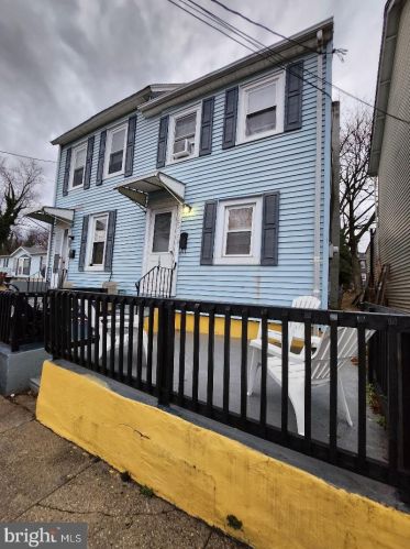 6317 Clayton Ave, Camden, NJ 08109-1306