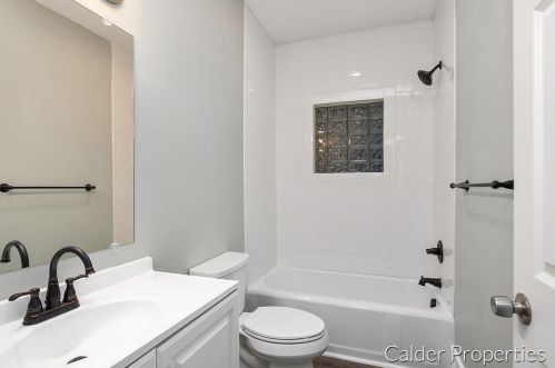 1472 Montgomery Ave, Meskegon MI 49441-1763 exterior