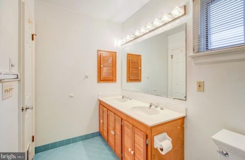 10 Clearview Ave, Trenton NJ 08619-1217 exterior