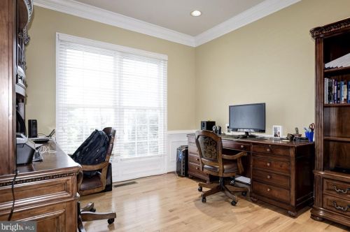 204 Deep Trail Ln, Rockville MD  20850-7753 exterior