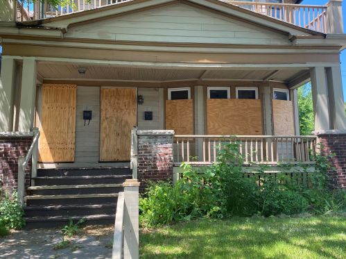 1837 47th St, Milwaukee WI  53208-1710 exterior