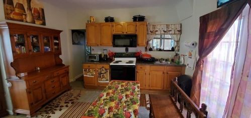 56 Sassafras St, Providence RI  02907-2026 exterior