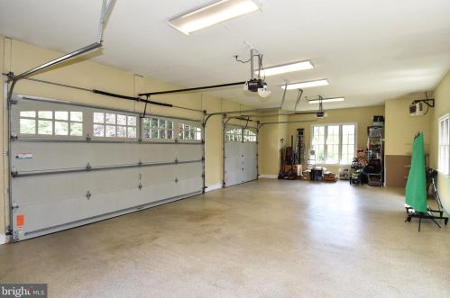 11300 Glen Rd, Rockville MD 20854-1849 exterior